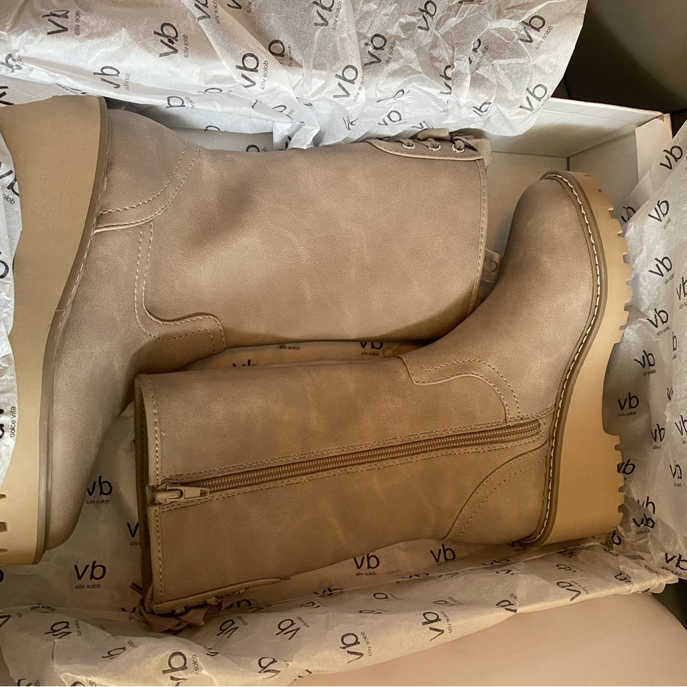 Dolce Vita Boots Girls Size 3 
NIB - Picture 2 of 8